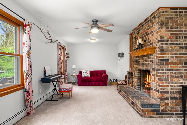 41W880 White Oak Lane, St. Charles, IL 60175