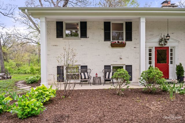 41W880 White Oak Lane, St. Charles, IL 60175