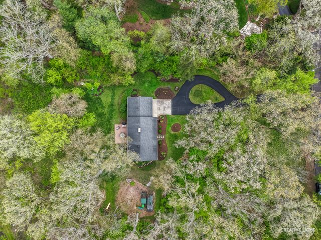 41W880 White Oak Lane, St. Charles, IL 60175