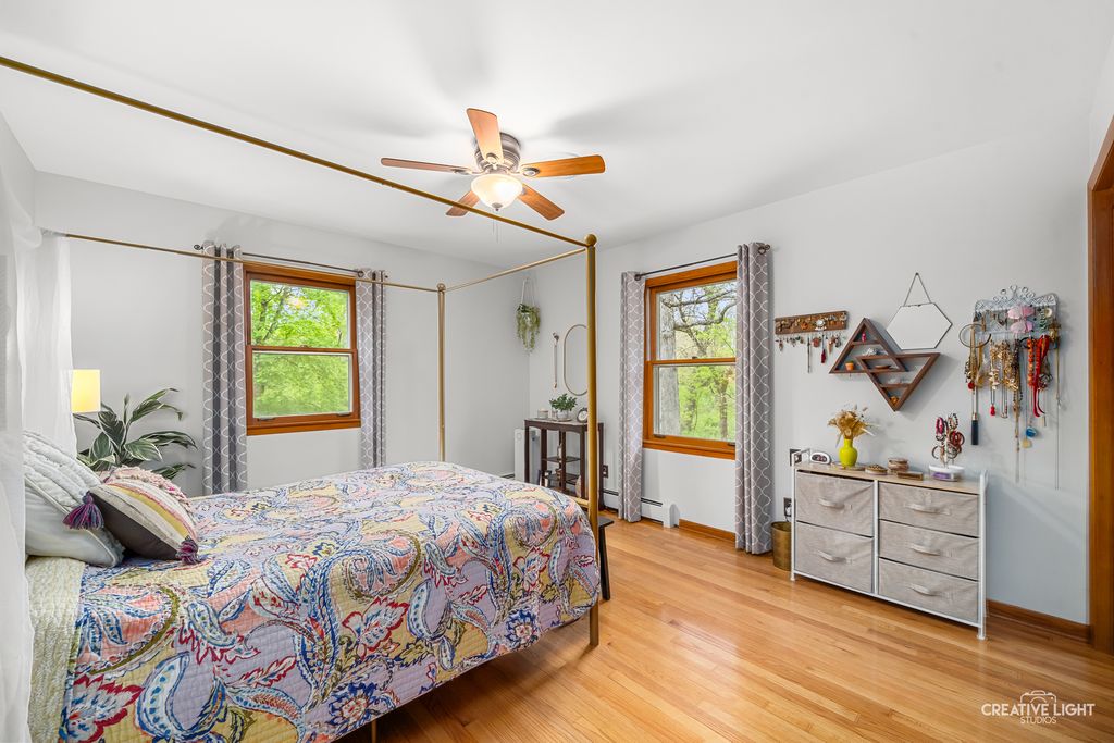 Image 17 of property listing at 41W880 White Oak Lane, St. Charles, IL 60175