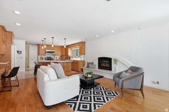 7116 S PONDEROSA DR, Cottonwood Heights, UT 84121