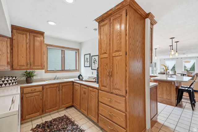 7116 S PONDEROSA DR, Cottonwood Heights, UT 84121