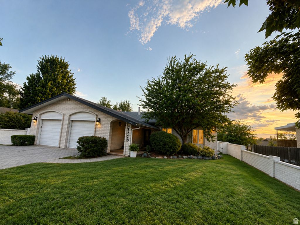 7116 S PONDEROSA DR, Cottonwood Heights, UT 84121 — photo 5