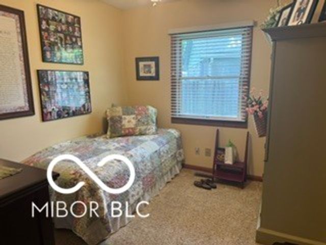 210 Christina Drive, Whiteland, IN 46184
