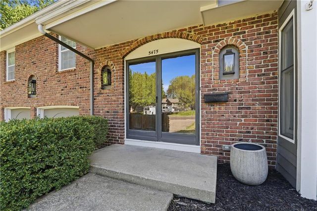 5475 W 85th Terrace, Prairie Village, KS 66207