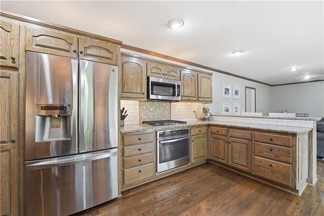 5475 W 85th Terrace, Prairie Village, KS 66207