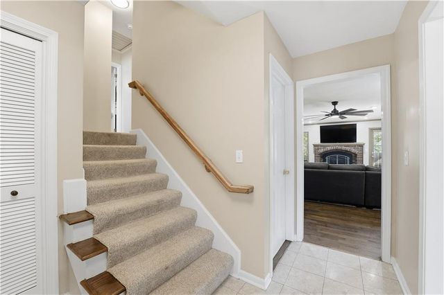 5475 W 85th Terrace, Prairie Village, KS 66207