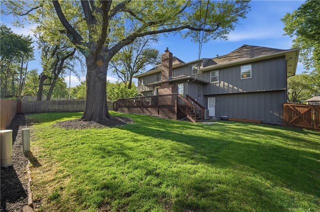5475 W 85th Terrace, Prairie Village, KS 66207