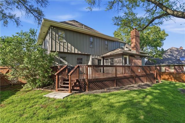 5475 W 85th Terrace, Prairie Village, KS 66207