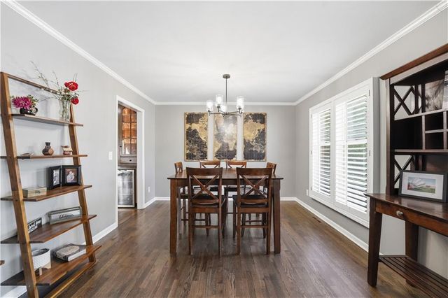 5475 W 85th Terrace, Prairie Village, KS 66207