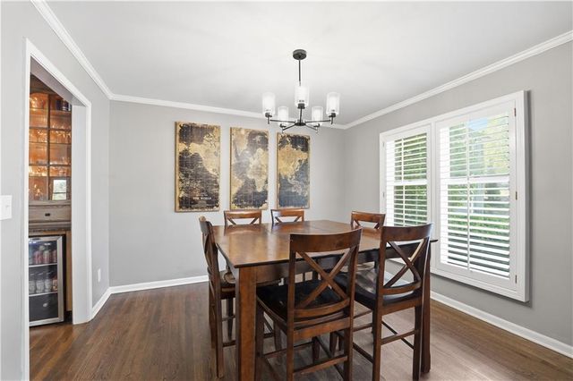 5475 W 85th Terrace, Prairie Village, KS 66207