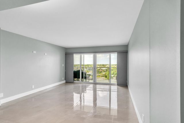2611 N Riverside Drive 1004, Pompano Beach, FL 33062