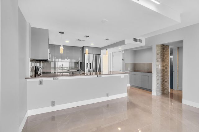 2611 N Riverside Drive 1004, Pompano Beach, FL 33062