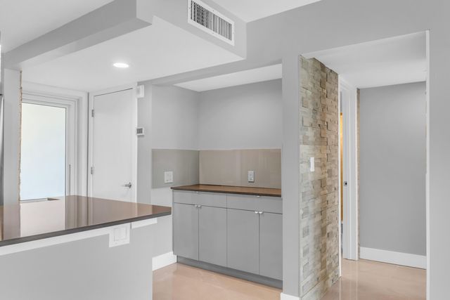 2611 N Riverside Drive 1004, Pompano Beach, FL 33062