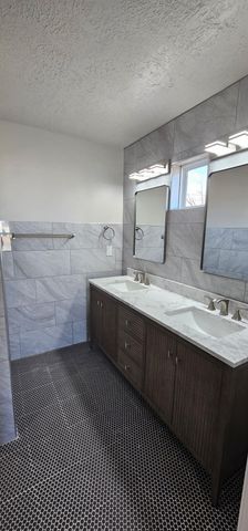 505 Los Arboles Avenue NW, Albuquerque, NM 87107