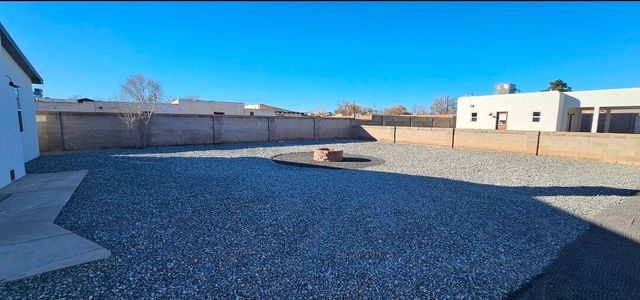 505 Los Arboles Avenue NW, Albuquerque, NM 87107