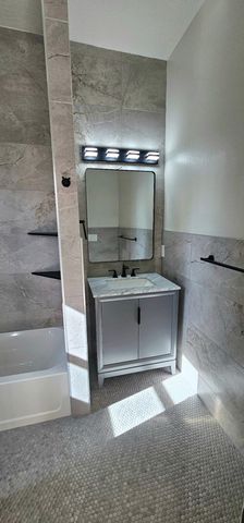 505 Los Arboles Avenue NW, Albuquerque, NM 87107