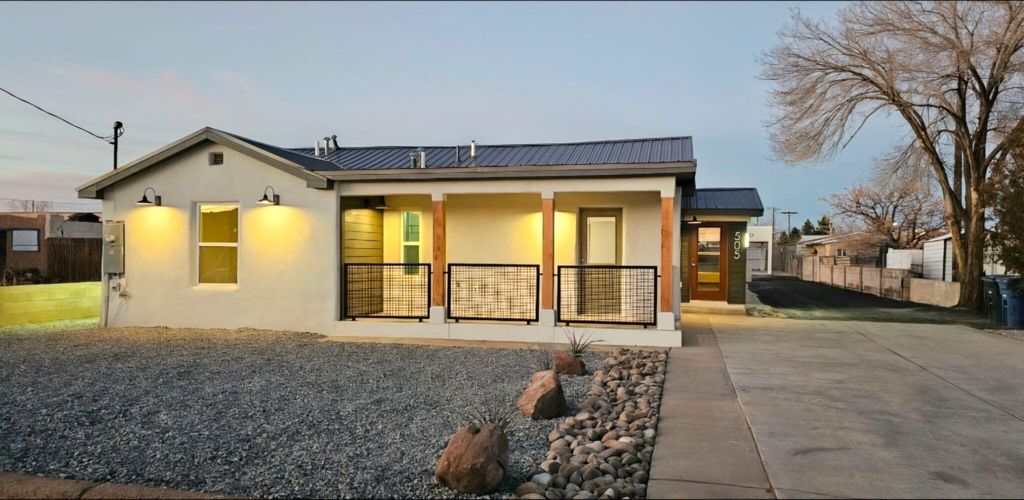 505 Los Arboles Avenue NW, Albuquerque, NM 87107