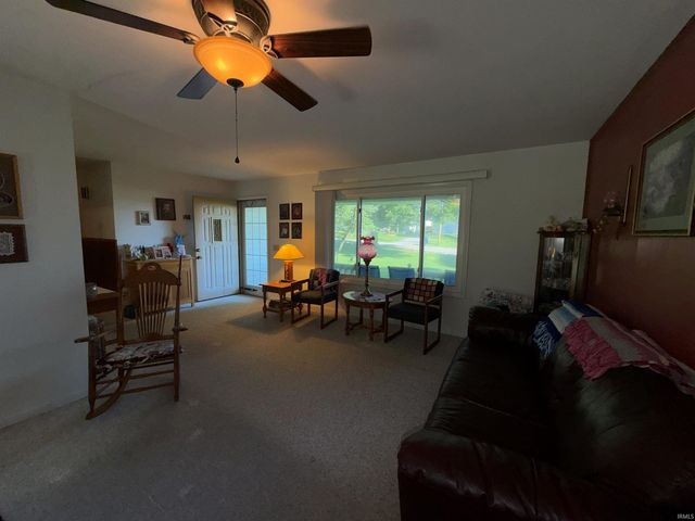 1852 Hancock Ave, Mitchell, IN 47446