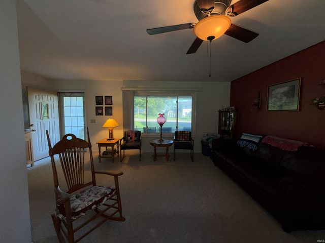 1852 Hancock Ave, Mitchell, IN 47446