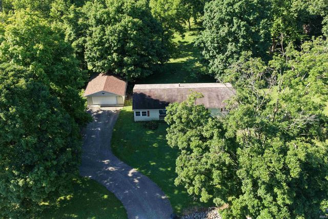 1852 Hancock Ave, Mitchell, IN 47446