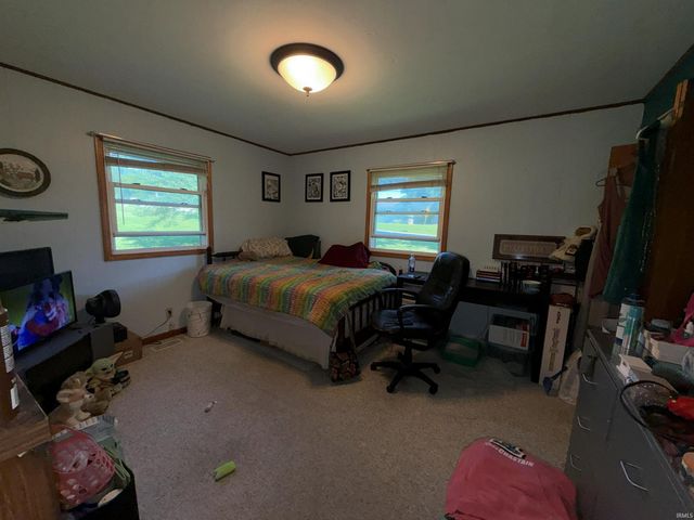 1852 Hancock Ave, Mitchell, IN 47446