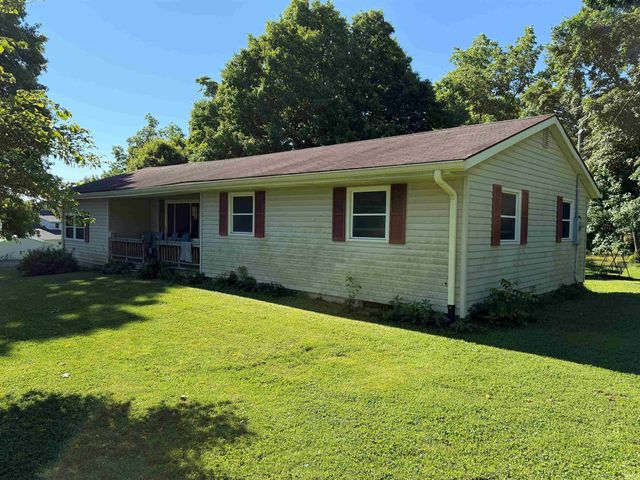 1852 Hancock Ave, Mitchell, IN 47446