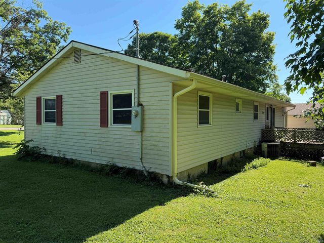 1852 Hancock Ave, Mitchell, IN 47446