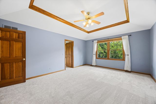 1524 Fieldcrest Drive, West Chicago, IL 60185