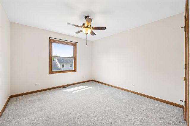 1524 Fieldcrest Drive, West Chicago, IL 60185
