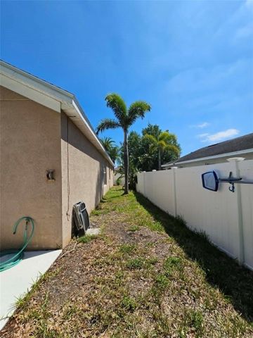 7181 50TH AVENUE CIRCLE E, Palmetto, FL 34221