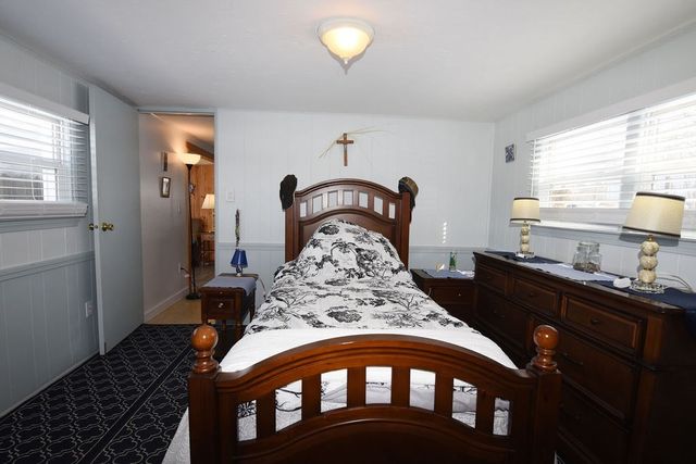 1 Pinehurst, Plymouth, MA 02360