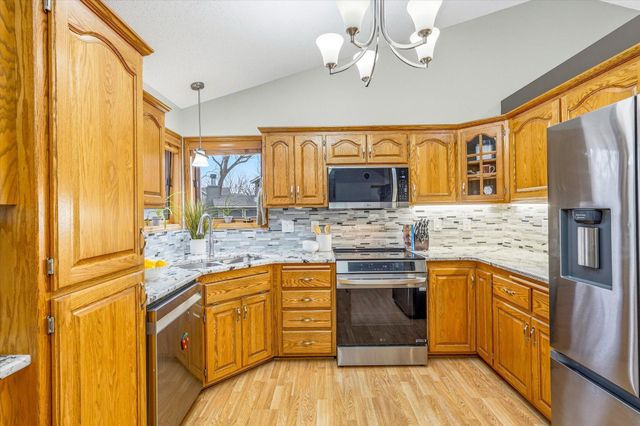 1537 148th Avenue NW, Andover, MN 55304