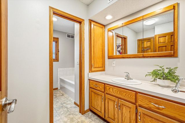 1537 148th Avenue NW, Andover, MN 55304