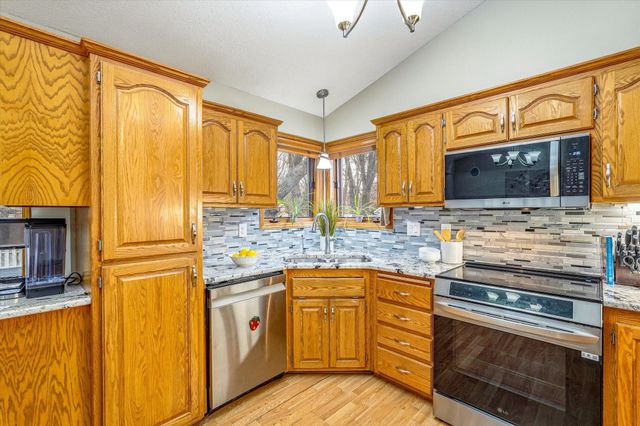 1537 148th Avenue NW, Andover, MN 55304