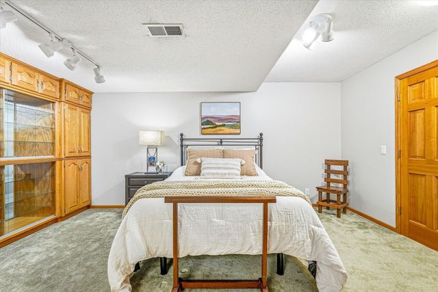 1537 148th Avenue NW, Andover, MN 55304