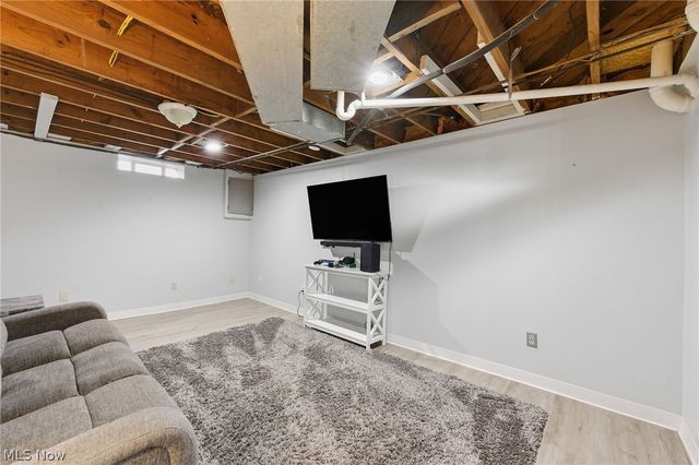 2024 Broad Boulevard, Cuyahoga Falls, OH 44223
