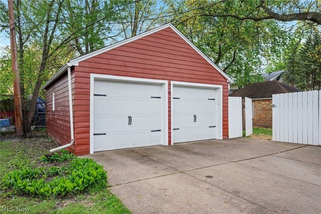 2024 Broad Boulevard, Cuyahoga Falls, OH 44223