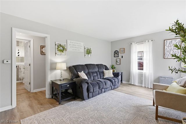 2024 Broad Boulevard, Cuyahoga Falls, OH 44223