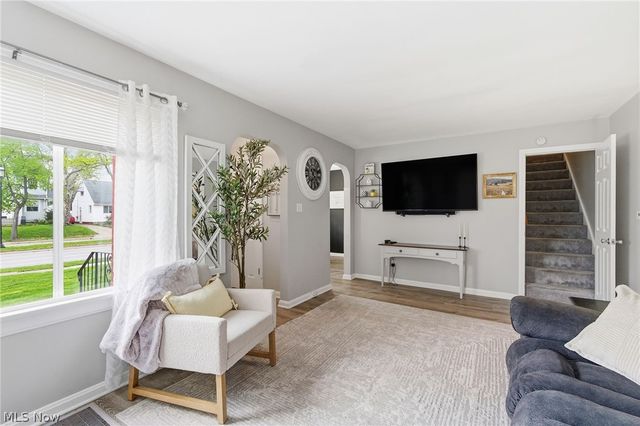 2024 Broad Boulevard, Cuyahoga Falls, OH 44223