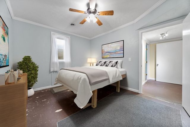 2034 E GORE Road, Erie, PA 16510