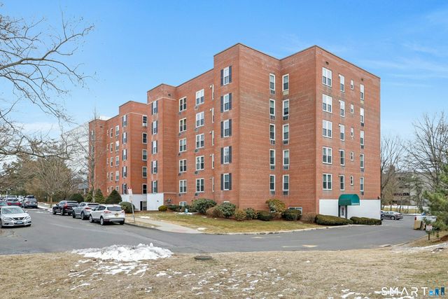 7 4th Street APT 3D, Stamford, CT 06905