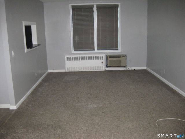 7 4th Street APT 3D, Stamford, CT 06905