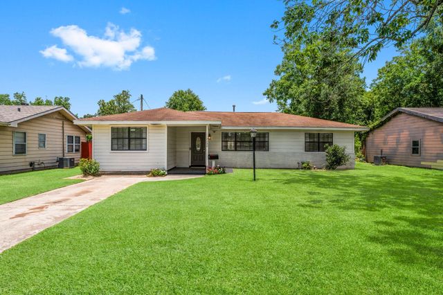 7280 Click Drive, Beaumont, TX 77708