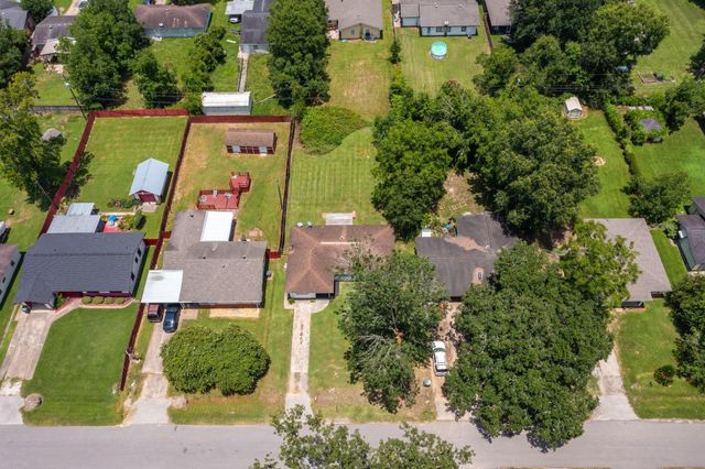 7280 Click Drive, Beaumont, TX 77708