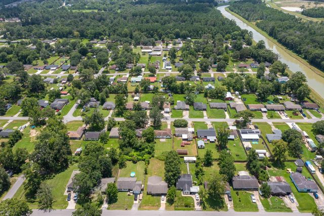 7280 Click Drive, Beaumont, TX 77708