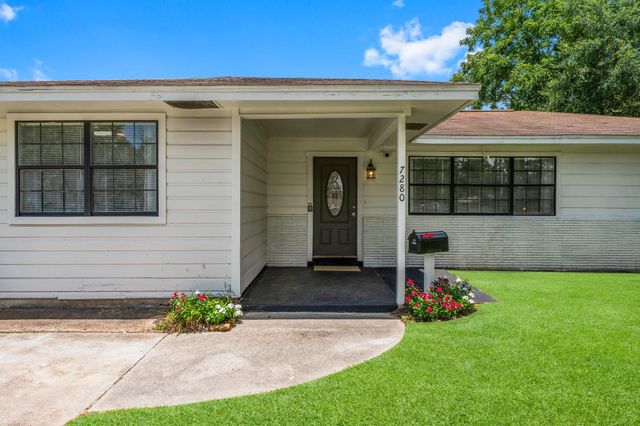 7280 Click Drive, Beaumont, TX 77708
