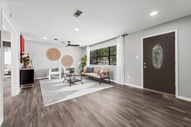 7280 Click Drive, Beaumont, TX 77708