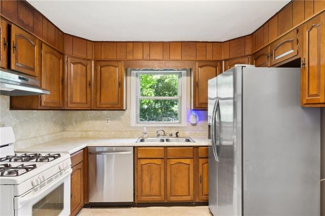 1682 Bridgeport Drive NE, Atlanta, GA 30329