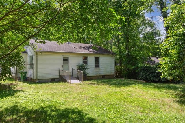 1682 Bridgeport Drive NE, Atlanta, GA 30329